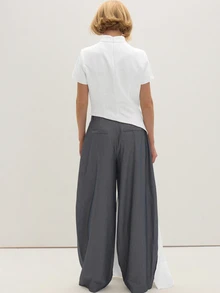 MUSEYN White Woven High Neck Structured Long Drape Side Top  Everyday Casual Fall New Season Capsule Wardrobe - White - View 4