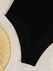 SHEIN Swim 2026春夏女款厚實可調肩帶純黑色拼接優雅修身連身比基尼泳衣，度假適用 - 黑色 - 查看 5
