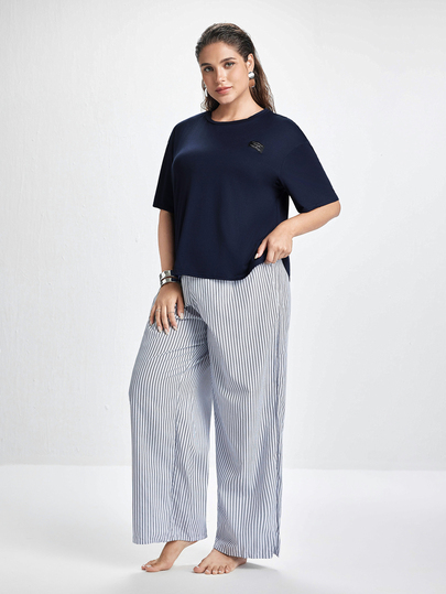 Slumbrini Plus Size Women 2pcs/Set Letter Patched T-Shirt Top And Striped Pants Pajama Sleepwear Set, Outfits