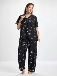 Slumbrini Plus Size Women Heart Print Contrast Piping Top & Pants Pajama Set, Black, For Christmas - Multicolor - View 5