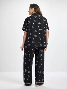 Slumbrini Plus Size Women Heart Print Contrast Piping Top & Pants Pajama Set, Black, For Christmas - Multicolor - View 2