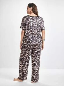Slumbrini Plus Size Asymmetrical Design Fashionable Leopard Print Lace Trim Women Casual Sleepwear Set, Outfits - Multicolor - View 2
