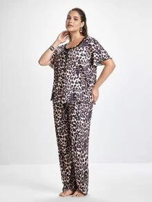 Slumbrini Plus Size Asymmetrical Design Fashionable Leopard Print Lace Trim Women Casual Sleepwear Set, Outfits - Multicolor - View 6