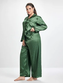 Slumbrini Plus Size Leopard Print Jacquard Faux Silk Lapel Top & Pants Pajama Set, Fall Winter Clothes, Christmas - Green - View 5