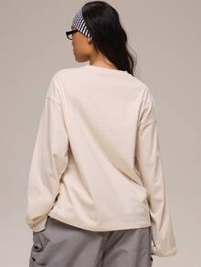MUSERA 白色圖案 Logo 細節長袖上衣 冬季休閒日常舒適穿搭酷感女款上衣 - 白色 - 查看 4