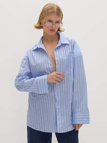 MUSEYN Kemeja Kancing Ukuran Besar dengan Bantalan Bahu Garis Biru - Baby Blue - View 2