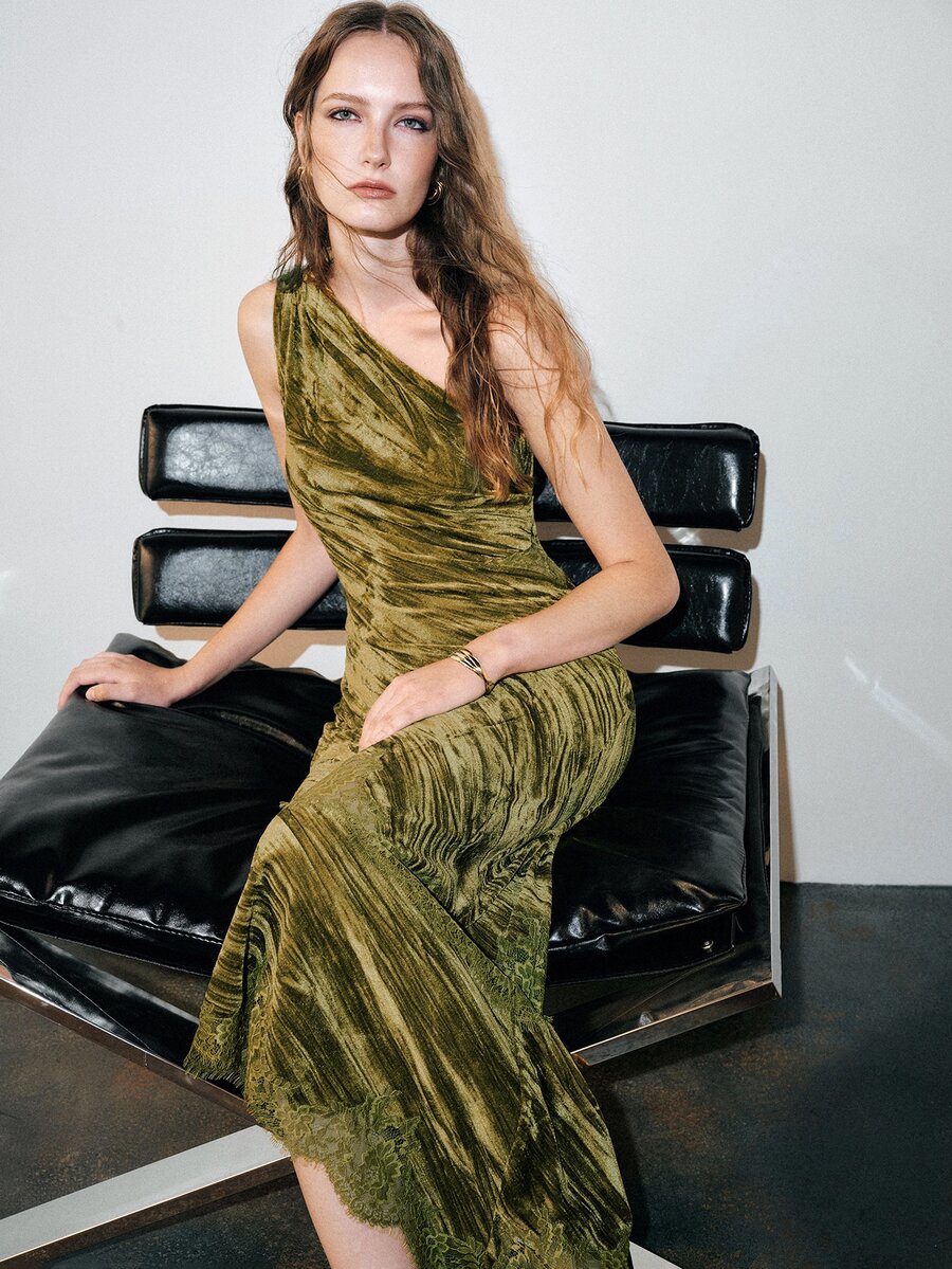 MOTF PREMIUM AUTUMN/WINTER ONE-SHOULDER LACE PATCHWORK VELVET DRESS - Green - View 1