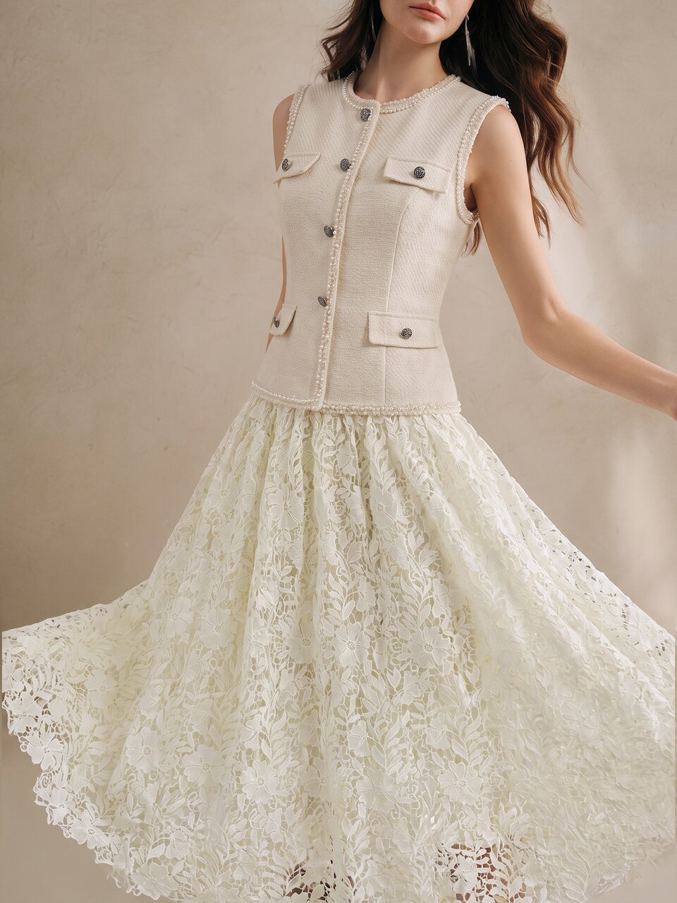 Heavy-Duty Apricot Tweed Sleeveless Vest Patchwork Hollow-Out Water-Soluble Lace Mid-Length Women's Dress With Full Skirt, Elegant And Sophisticated