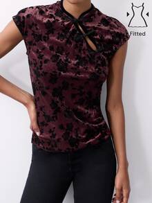 Nöista Top de terciopelo floral burdeos y negro con cuello mandarín, mangas cortas. Otoño, invierno, uso diario, oficina, noche, Halloween, elegante, Navidad. - Burdeos - Ver 3