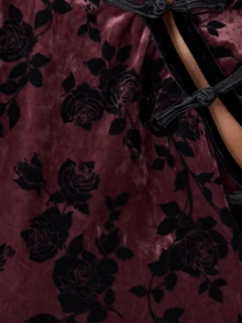 Nöista Top de terciopelo floral burdeos y negro con cuello mandarín, mangas cortas. Otoño, invierno, uso diario, oficina, noche, Halloween, elegante, Navidad. - Burdeos - Ver 8