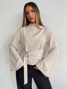 Aloruh Blus Fashion Wanita Warna Polos Kerah Tegak Lengan Panjang dengan Dekorasi Logam di Pinggang - Khaki - View 5
