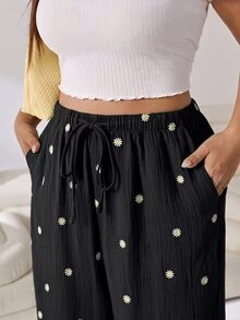 Solflare Plus Size Women's All-Over Daisy Print Drawstring Waist Fashion Loose Long Pants Fall - Black - View 5