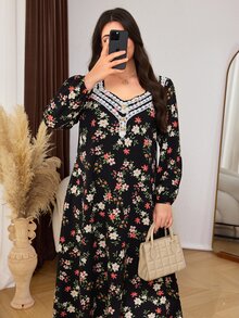 Lacomfia Casual Minimalist Floral Sweetheart Neckline Lace Trim Metal Button Decor Long Sleeve Loose Regular Fit Plus Size Dress For Spring And Autumn - Multicolor - View 3