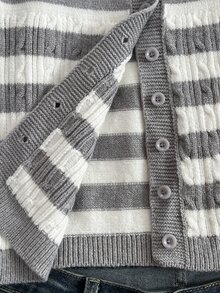 Elamini Women's Round Neck Grey Contrast Color Cable Knit Button Fitted Long Sleeve Cute Delicate Versatile Preppy Style Casual Autumn/Winter Cardigan Teacher - Light Grey - View 4