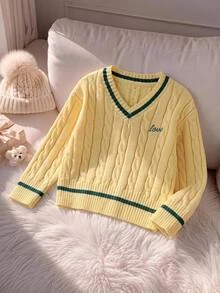 SHEIN 1件女童毛衣，時尚簡約百搭V領黃色扭繩紋理配深綠色飾邊，落肩長袖針織套頭衫，胸前「LOVE」英文刺繡圖案，清新可愛風格，適中厚度，下擺整齊，袖口緊緻，柔軟親膚，單穿好看，適合日常穿著、上學、出遊等場合，秋冬必備 - 黃色 - 查看 9