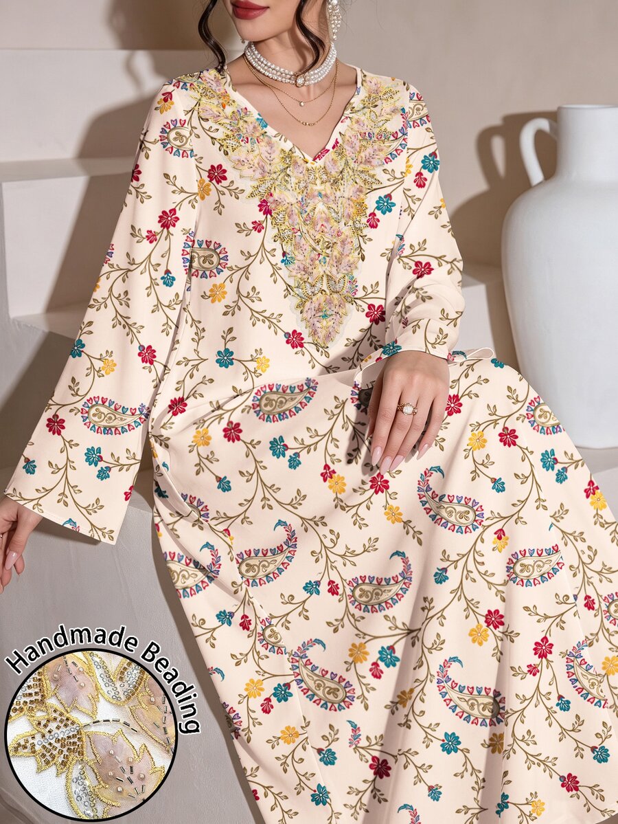 SHEIN Najma Off-White 佩斯利花紋與佩斯利花卉印花女款洋裝,時尚V領長袖洋裝,適合春季/秋季,適用於日常休閒、度假與街頭穿搭,阿拉伯風格造型 - 彩色 - 查看 1