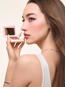 SHEGLAM Dream Touch 腮紅-Hush Hush 粉狀腮紅 品牌美妝化妝品 適合女士與女孩 - Hush Hush - 查看 8