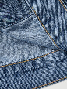 Sweetra Standard Size Vintage Light Blue Pearl Decor Denim Jacket, Turn-Down Collar, Dropped Shoulder, Loose Fit, Short Length, Casual Versatile Denim Jacket - Medium Wash - View 6