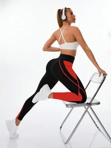 Exploreva Exploreva Contrast Color High Waist Pocket Fashionable Skinny Leggings - Fiery Red - View 4