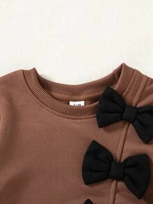 SHEIN 女嬰甜酷秋冬三件套：蝴蝶結長袖衛衣＋黑色喇叭褲舒適套裝，時尚春秋冬季兩件套 - 棕色 - 查看 5