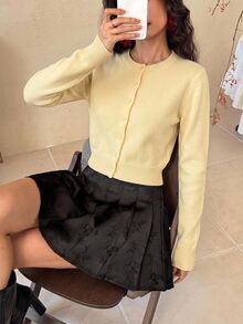 EastFlair 女款休閒基礎素色圓領長袖寬鬆短版開襟針織外套 秋季開學季 淡黃色 教師節 老師 秋季外套 - 芥末黃 - 查看 4