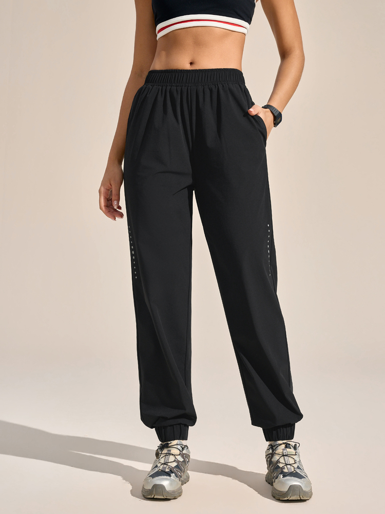 Exploreva Exploreva Women's Elastic Waist Pockets Loose Outdoor Running Pants - Black - View 6