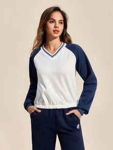 Exploreva Exploreva Women Multicolor Colorblock V Neck Regular Length Knitted Fabric Sports Sweatshirt With Extra Long Sleeve - Multicolor - View 6
