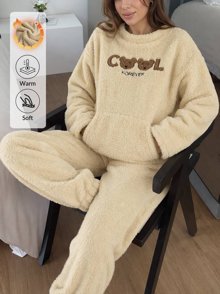 SHEIN Cottnline طقم بيجامة من الفرو الناعم بتصميم الدب الأنيق للأبد - بيج - مشاهدة 1