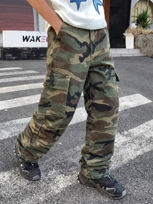 SHEIN 兒童青少年男孩時尚休閒寬鬆口袋迷彩牛仔褲，黑色，上學穿搭 - 軍綠色 - 查看 8