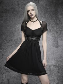 SHEIN ICON 經典黑色哥德風網紗修身洋裝，配透視短袖、心形領口、前綁帶設計，適合夜間約會與萬聖節派對 - 黑色 - 查看 8
