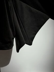 SHEIN ICON Plus Size Retro Sexy Millennial Style Y2K Dark Gothic Halloween Outfit: Simple Casual Batwing Sleeve Black Crew Neck Sweatshirt Fall - Black - View 8