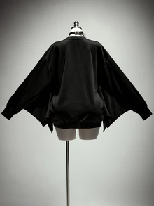 SHEIN ICON Plus Size Retro Sexy Millennial Style Y2K Dark Gothic Halloween Outfit: Simple Casual Batwing Sleeve Black Crew Neck Sweatshirt Fall - Black - View 9