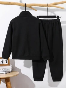 SHEIN 2件組兒童青少年男孩休閒舒適百搭立領半拉鍊套頭衛衣，附貼袋、對比色織標，寬鬆版型運動工裝褲套裝，保暖內裡刷毛厚實面料，適合秋冬 - 黑色 - 查看 3