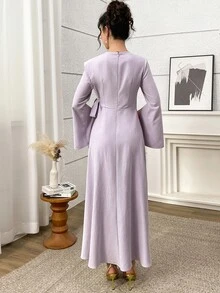 Yasmyna Gaun Arab Vintage Fashion Wanita dengan Hiasan Rumbai dan Belahan di Bagian Bawah - Purple - View 4