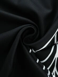 GlowEve CURVE Gaun Jaring Laba-laba Bahu Terbuka Warna Hitam Elegan Kasual untuk Wanita Ukuran Plus, Tema Halloween dan Musim Gugur - Hitam - View 4