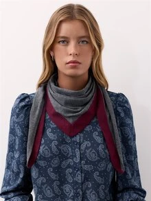 Nöista Dark Grey Knit Neck Scarf With A Contrast Design In Burgundy.. Fall, Winter, Everyday Look, Back To School,  Halloween, Accessories, Warm, Layering.. - Dark Grey - View 3