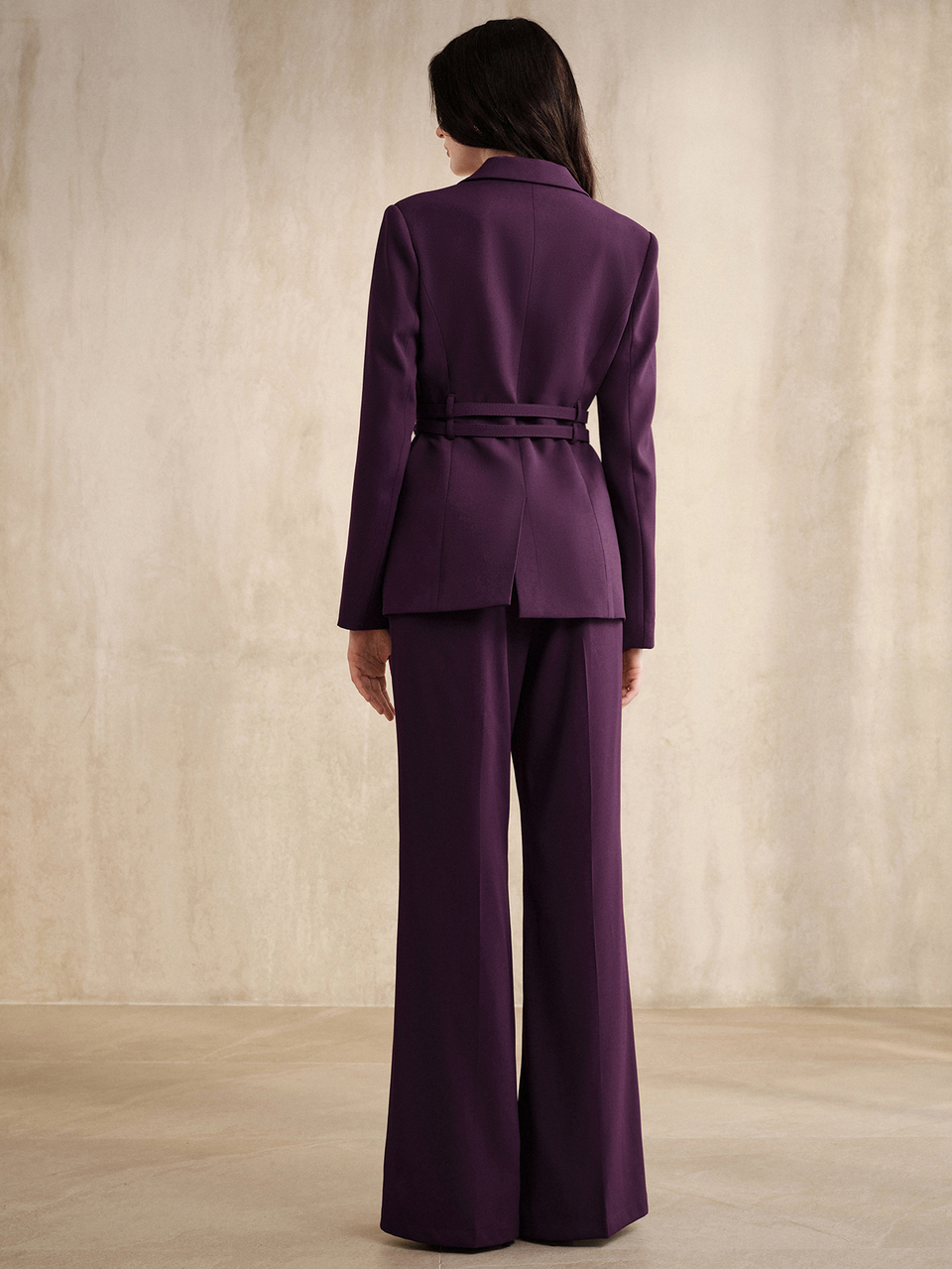 Anewsta Autumn/Winter Fashion Modern Solid Color Elegant Old Money Style Peak Lapel Double Stripe Decor Belt Blazer & Versatile Commute Minimalist Flared Pants Women 2-Piece Set