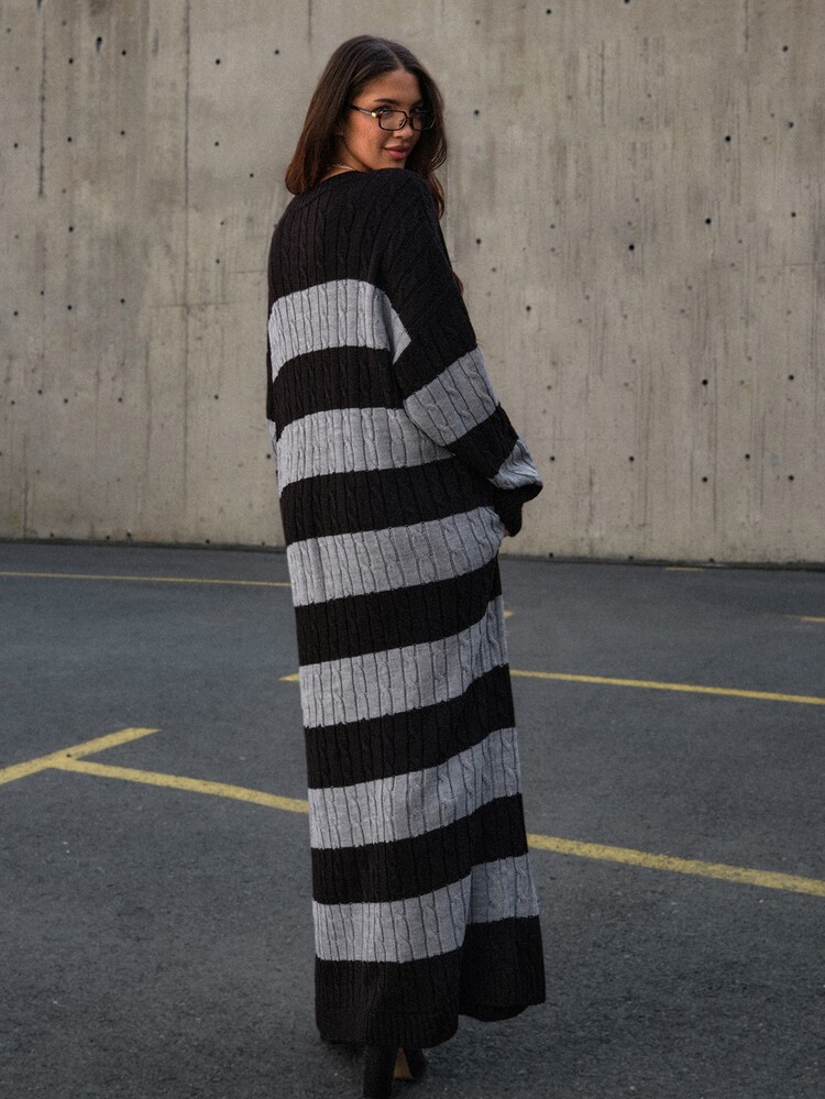SHEIN Black And White Striped Knit Maxi Dress With Plain Back Design, Soft Acrylic Yarn, Relaxed Oversized Casual Fit, Cozy Autumn Winter Everyday Work - Navy Blue - View 3