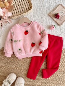SHEIN Baby Girl Knitted Solid Color Strawberry Pattern Faux Fur Crew Neck Sweatshirt And Long Pants 2 Pieces Set, Red. Christmas - Red and White - View 2