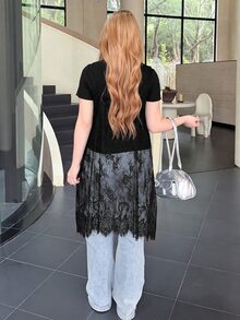 Bijouette Zanying 櫻花夏季大尺碼黑色蕾絲V領長版罩衫背心 A字版型緹花透視下擺 約會之夜 性感優雅 - 黑色 - 查看 2