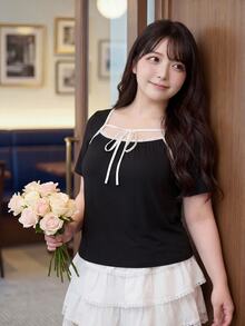 SHEIN Unity Crop Top Limited Edition Plus-Size Black And White Square Neck Tie-Waist Short-Sleeved T-Shirt For The End Of Cherry Blossom Season - Black and White - View 1