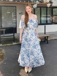 Bijouette Gaun A-Line Motif Bunga Berkerut untuk Wanita Ukuran Plus dengan Tali Bahu yang Dapat Diatur, Cocok untuk Kencan, Acara Malam, Pernikahan, Warna Biru dan Putih, Elegan untuk Musim Panas - Blue and White - View 6