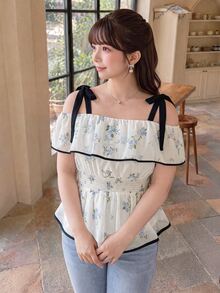 Bijouette Plus Floral Print Contrast Knot Cold Shoulder Cold Shoulder Shirred Waist Peplum Top - Blue and White - View 4