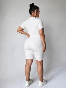 Velisys Velisys Women's Plus Size Minimalist Zipper Half-Placket Athletic Romper - Black and White - View 3