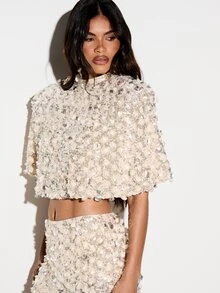 KIZN Crop top berpayet mewah dengan kerah tinggi, lengan pendek longgar, dan detail bunga manik-manik 3D, sempurna untuk musim pesta. - Aprikot - View 6