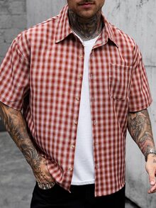 Manfinity CasualCool قميص رجالي مقاس كبير بنقشة مربعات وأكمام قصيرة وأزرار أمامية وجيب كاجوال - الأحمر - مشاهدة 7