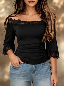 Rustia Kaos Ukuran Besar Warna Polos Seksi Model Off-Shoulder dengan Patchwork Renda dan Pinggang Berkerut, Lengan Lonceng 3/4 - Hitam - View 4