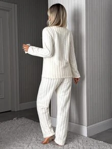 SHEIN Cottnline طقم بيجامة كاجوال من القطيفة المضلعة مع فيونكة على شكل قلب - أبيض - مشاهدة 3