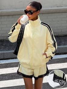 Muchica 女款秋季新款奶油黃黑對比織帶蕾絲拼接寬鬆夾克短褲套裝，適合日常外出、街頭風、Y2K、運動後時髦風 - 黃色 - 查看 3