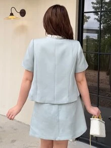 Bijouette Jaket Ukuran Plus Elegan Modis dengan Warna Kontras, Tali Pengikat, dan Kancing Mutiara Imitasi - Biru - View 2